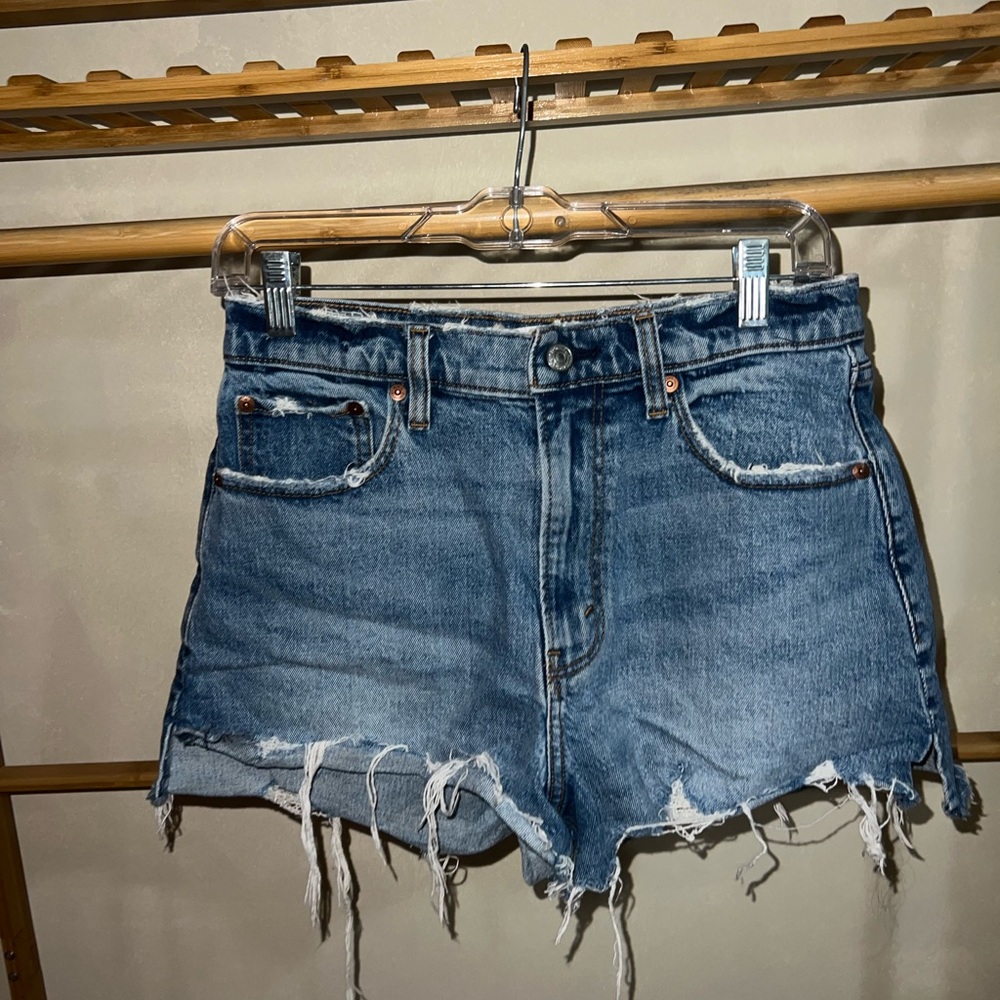 Abercrombie & Fitch High-Rise Medium Wash Cutoff Shorts